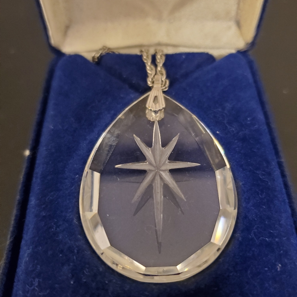 Vintage Little Gallery By Hallmark Crystal Teardrop Star Pendant Necklace
